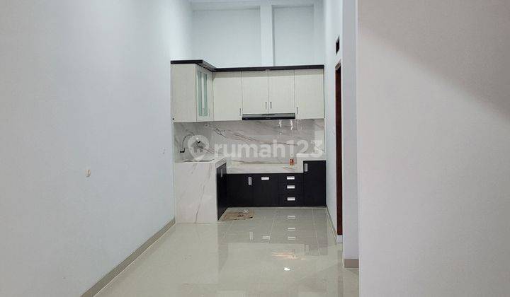 Rumah 2 Lantai Shm Selatanbrand New Siap Huni 1