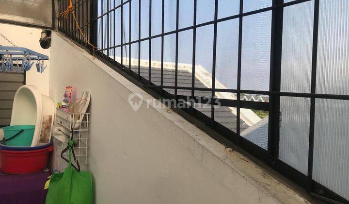 Rumah 2 Lantai Sudah Renovasi Furnish Siap Huni 2