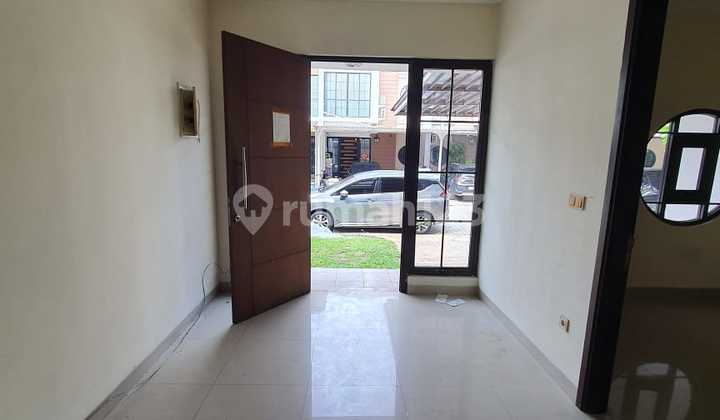 Disewa Cluster East Asia Unfurnish di Green Lake City 1