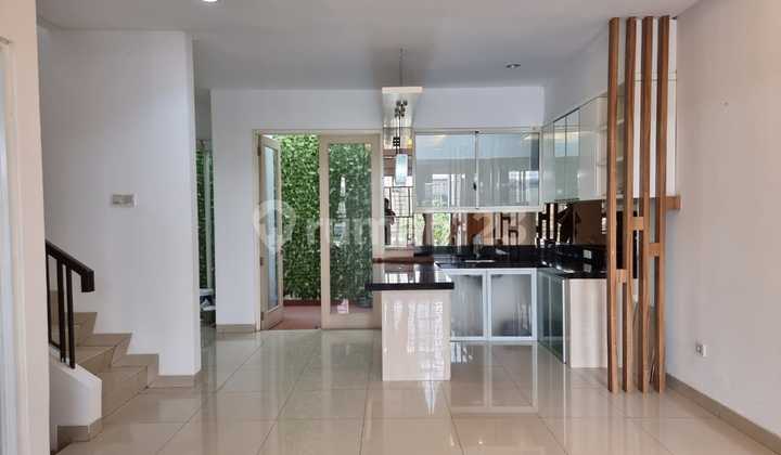 Dijual Rumah Siap Huni Semifurnish Di Puri Mansion
