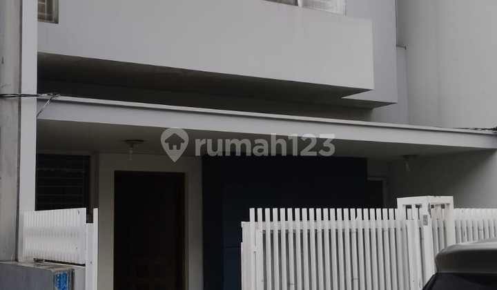 Dijual Rumah Rapih & Terawat Siap Huni Semi Furnish 2