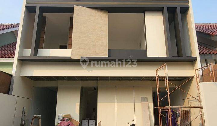 Rumah 2 Lantai Brand New Selatan Siap Huni 1