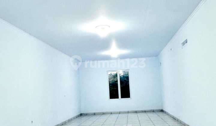 For Rent, Attached Shop House, Suitable for Business, Near Poris 2