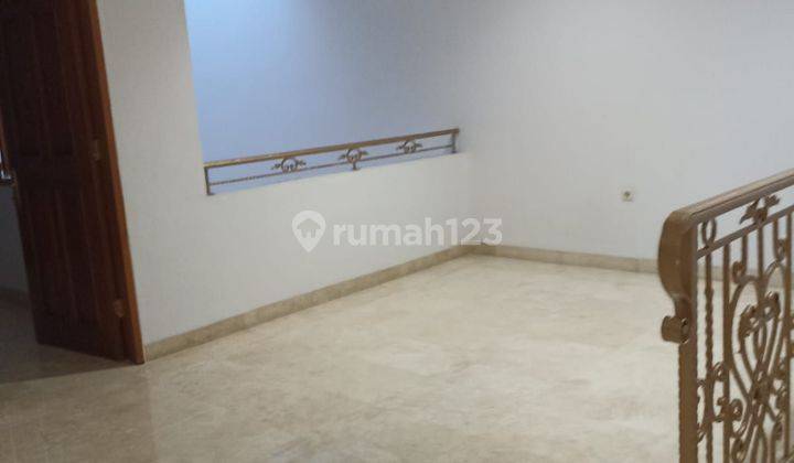 Disewakan Puri Indah 2 Lantai Mewah Terawat Siap Huni 2
