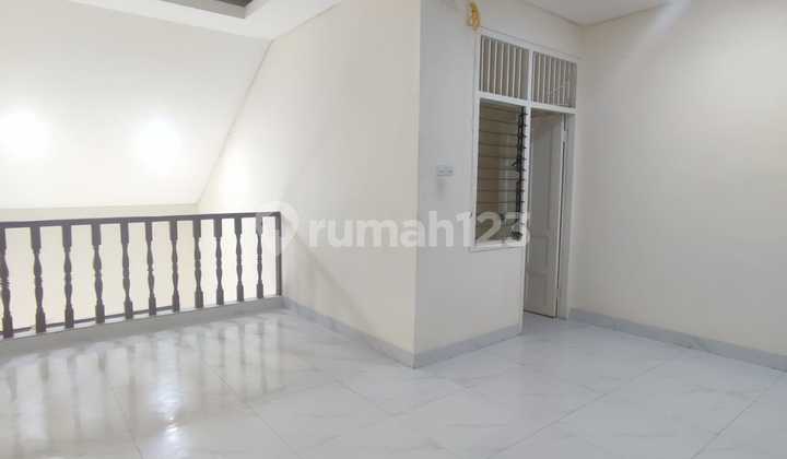 Dijual Rumah Citra Garden 3 Butuh Minim Reno 2