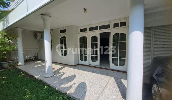 R02-0294 FOR RENT IN SENOPATI COMPOUND, SOUTH JAKARTA