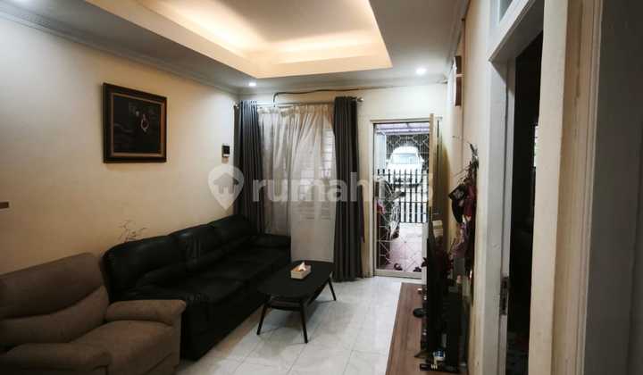 R01-0279 For Sale, Neat House Ready to Live In, Behind Kelapa Gading Mall, North Jakarta