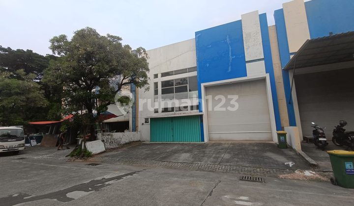 For Rent: Strategic, Neat, Ready-to-Use Warehouse in Bizpark PuloGadung, Pulo Gadung, East Jakarta For Rent: Strategic, Neat, Ready-to-Use Warehouse in Bizpark PuloGadung, Pulo Gadung, East Jakarta
