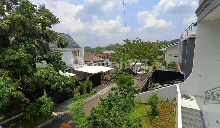DIJUAL RUMAH SIAP HUNI FULL FURNISH SENTUL CITY BELAKANG VIEW GOLF SENTUL CLUSTER PARAHYANGAN GOLF 2