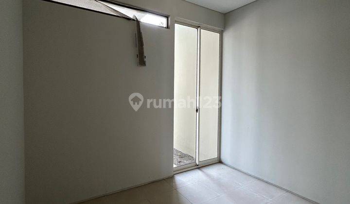 Rumah Bagus Terawat di Cluster Premium Kota Baru Parahyangan 2