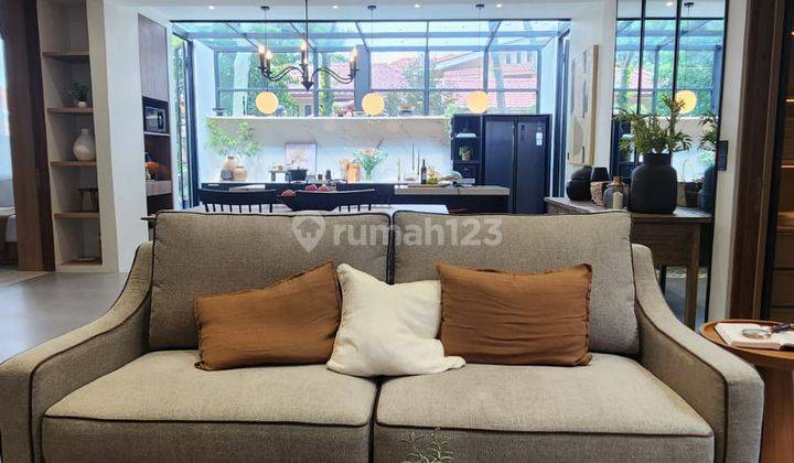 Rumah Minimalis Modern Fully Furnished Kota Baru Parahyangan 2