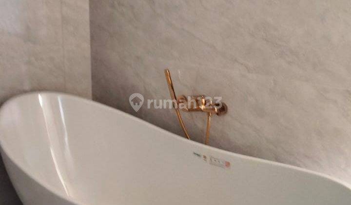 Dijual Rumah Siap Huni 2 Lantai di Darmo Permai Selatan 2