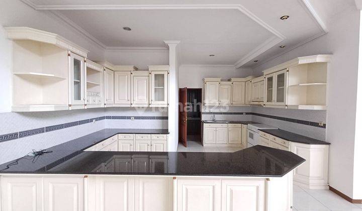 Rumah besar townhouse murah area jeruk purut ampera 2