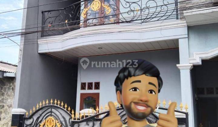 Di  Rumah 2 Lantai Bagus Siap Huni Jakasampurna Bekasi 1