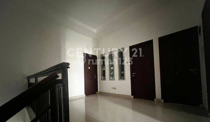 Rumah Cantik Furnish Siap Huni Di Kemang Pratama 3, Bekasi
 2