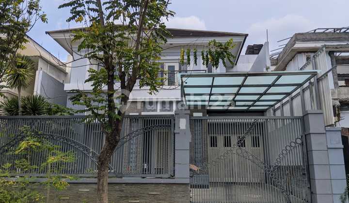 Rumah Puri Galaxy Surabaya Timur