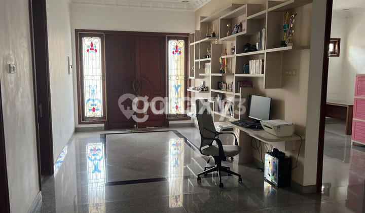 Siap Huni Rumah Mewah 2 Lantai di Kertajaya Indah Surabaya Siap Huni Rumah Mewah 2 Lantai di Kertajaya Indah Surabaya