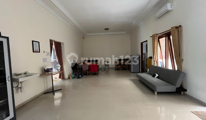 Disewakan Rumah Pakuwon City Surabaya Timur 2