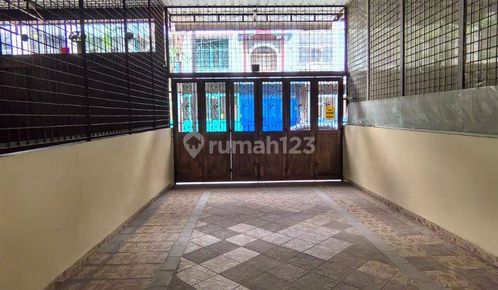 Rumah Di Jln Budi Kemenangan Area Medan Barat 1