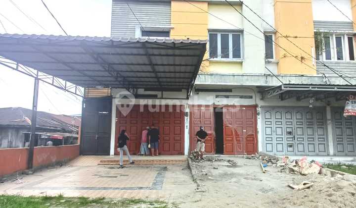 Shop House on Turi Street, Roadside, Near Raja Medan City High School. 1