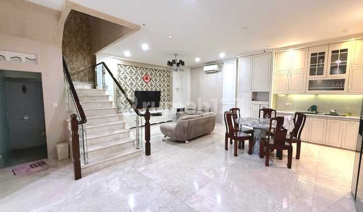 Rumah Villa Mutiara Palace Jln Selamet Ketaren