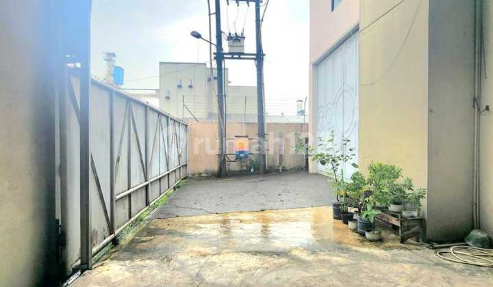 Factory on South Nias Island Street, Kim2 Industrial Area.