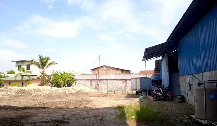 Land and Warehouse on the Outskirts of Medan Labuhan