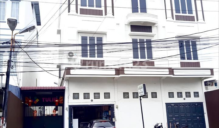 Rumah Townhouse Komplek Mentari Tulip Pasar 3 Krakatau 1