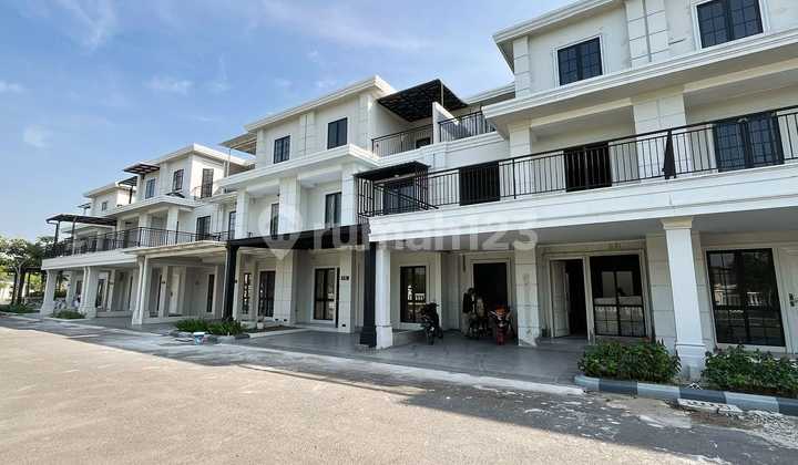 Rumah Villa Komplek Jewel Park Area Medan Polonia Rumah Villa Komplek Jewel Park Area Medan Polonia