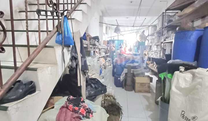 Ruko Di Jln Pukat Vlll Pajak Perguruan Medan Tembung
