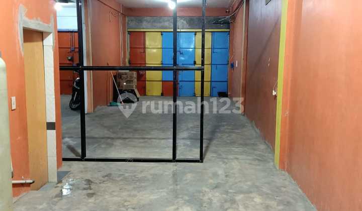 Attached Shophouse in Titi Papan New City Complex, Medan Deli 2