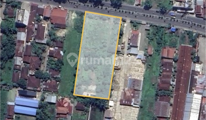 Land on Soekarno Hatta Street, by the side of the main road, Binjai.