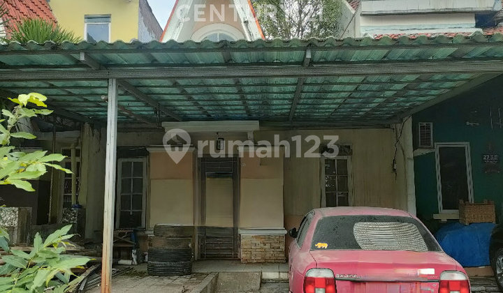 1-story house in Taman Lembah Hijau Lippo Cikarang. 2