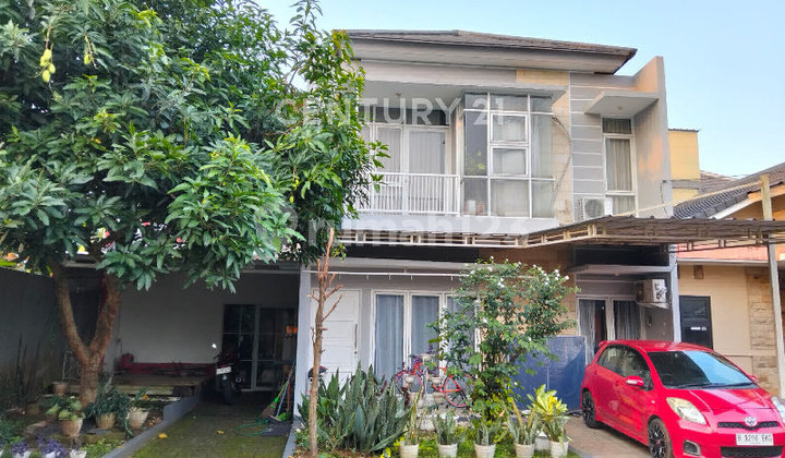 Two-Story House with 5 Bedrooms and 3 Bathrooms, Serene and Comfortable in Aracelli Residence Depok Two-Story House with 5 Bedrooms and 3 Bathrooms, Serene and Comfortable in Aracelli Residence Depok