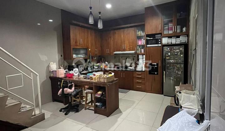 For Sale Beautiful Ready-to-Occupy Meadogreed House Lippo Cikarang 2
