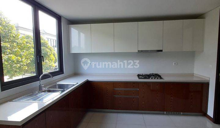 Rumah Mewah Premium 3lt hdp Selatan di Lakewood Navapark BSD 2