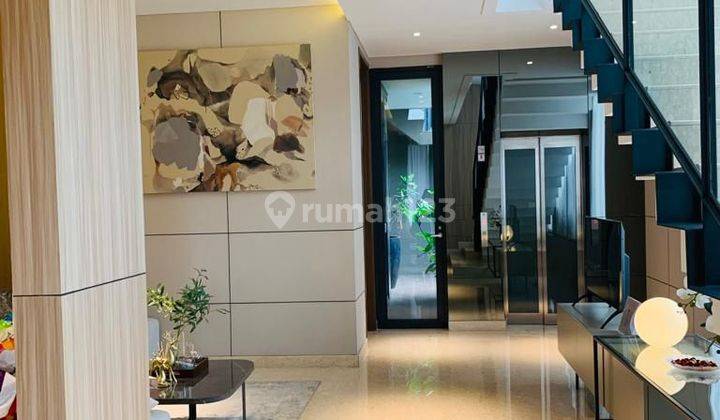 Rumah Mewah Premium dengan lift 3lantai di Enchantee BSD City 2