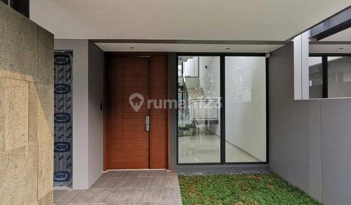 Rumah Mewah 3lt dgn lift dan pool di Lyndon Navapark BSD 2