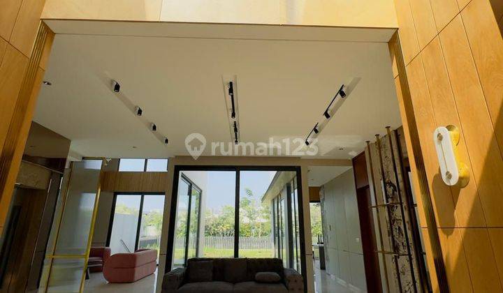 Rumah Sultan Furnish View Danau 3lt Di Lyndon Navapark Bsd 2