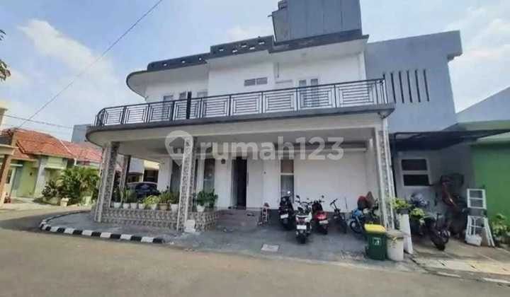 For Sale Luxury House Good Position at Hoek Puri Beta 2 Ciledug 2