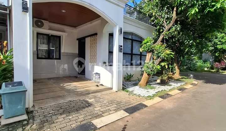 For Sale Inner Hook House in Kota Wisata Cluster 2