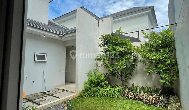 Dijual rumah di kota wisata 2