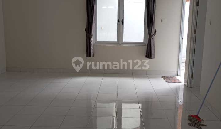 House For Sale In Hacienda Cluster, Kota Wisata Cibubur 2