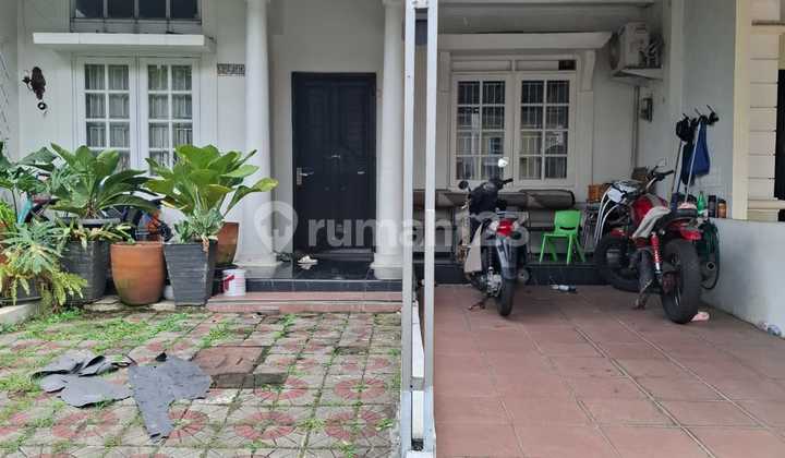 Ready-to-Occupy House for Sale in Cibubur Tourist City Ready-to-Occupy House for Sale in Cibubur Tourist City