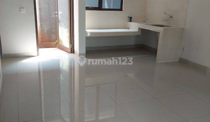 Rumah 2 Lantai Bagus di Cluster Askara Vanya Park Bsd City 2