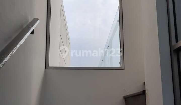 Rumah Golf Island 10x25 3Lt, Cluster Mozart, Bisa KPR 2