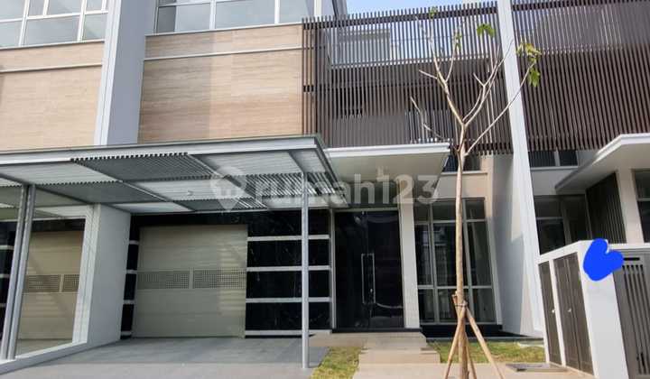 Termurah View Golf Rumah Mewah 10x30 3lantai Golf Island Boulevard Pik, Jakarta Utara