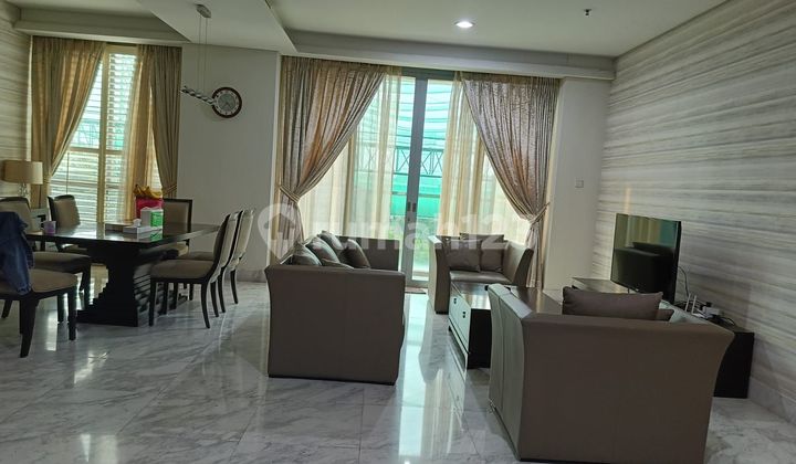 APARTEMEN SENAYAN CITY RESIDENCES FULL FURNISHED MEWAH 3+1BR 1