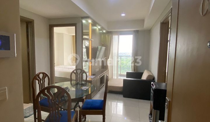 Apartement Gold Coast 2 BR Furnished Bagus