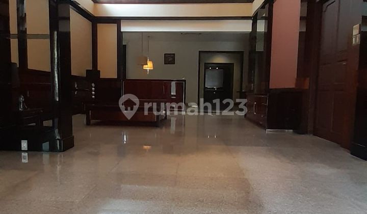 Rumah Di Jalan Agus Salim Menteng, Jakarta Pusat